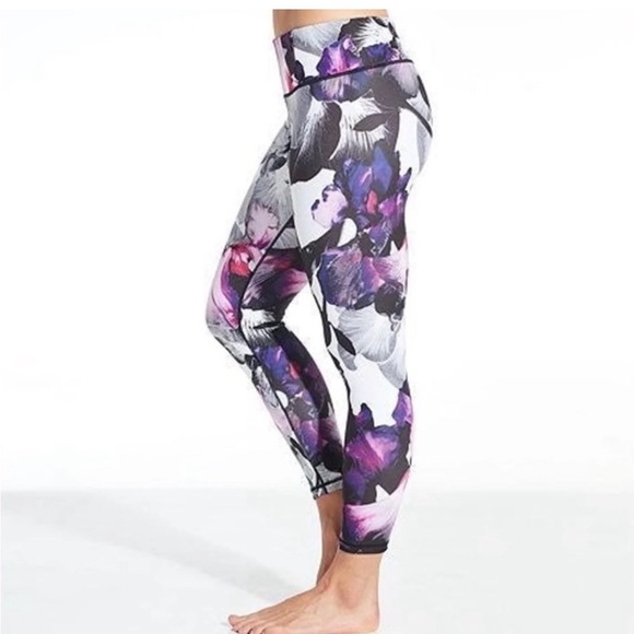 CALIA by Carrie Underwood Pants - CALIA by Carrie Underwood Floral Leggings - Black and Pink
